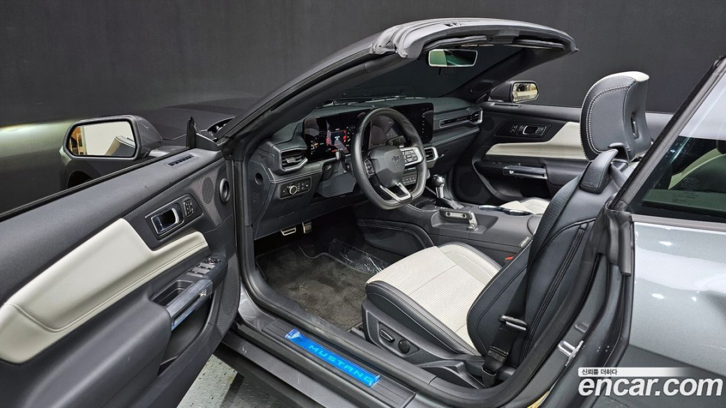 Ford Mustang 2.3 Ecoboost Premium Convertible, 2024