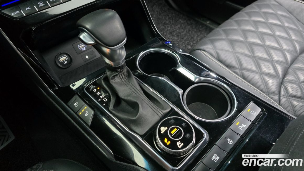 Kia Mohave Diesel 3.0 4WD 6-Seater, 2023