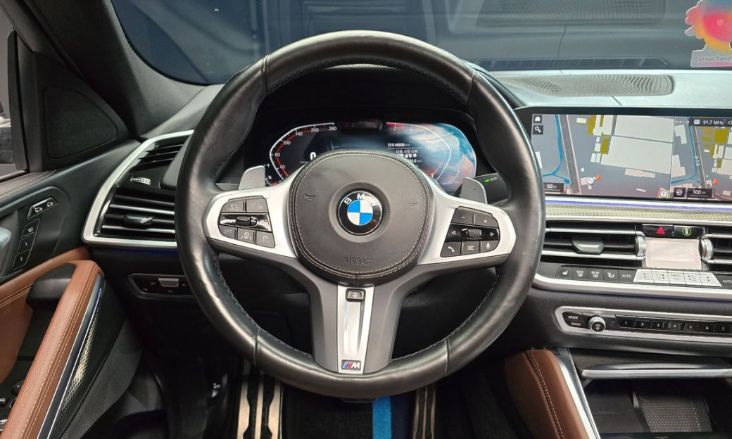 BMW X6 xDrive40i M Sport, 2022