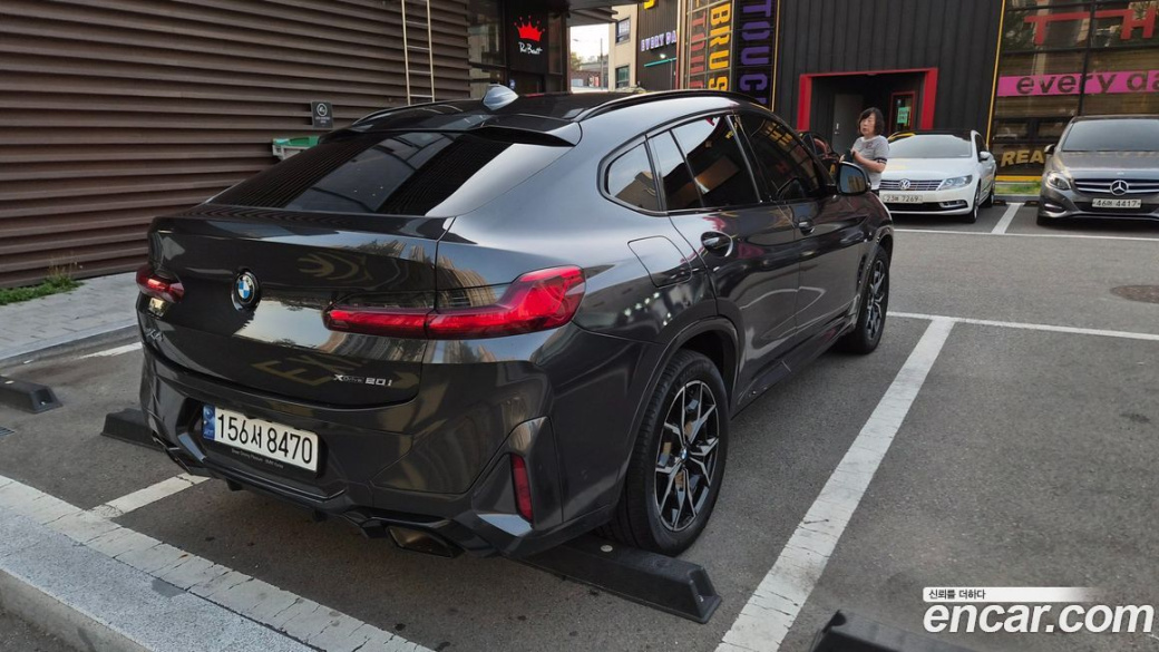 BMW X4 xDrive20i M Sports Pro, 2023