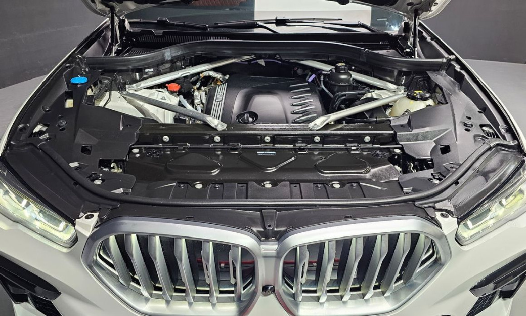 BMW X6 xDrive30d M Sport, 2022
