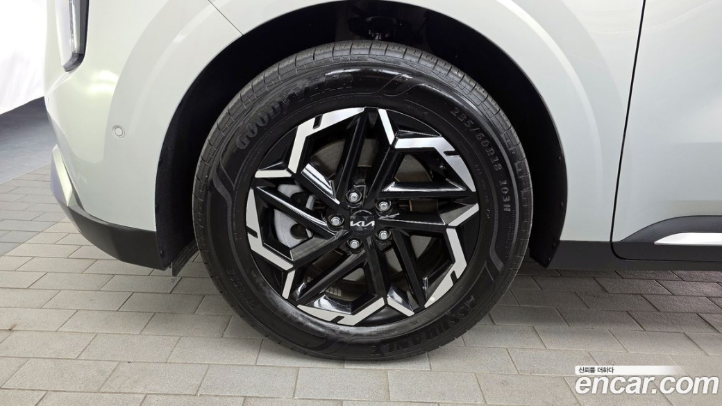 Kia Carnival 9-Seater Noblesse, 2025
