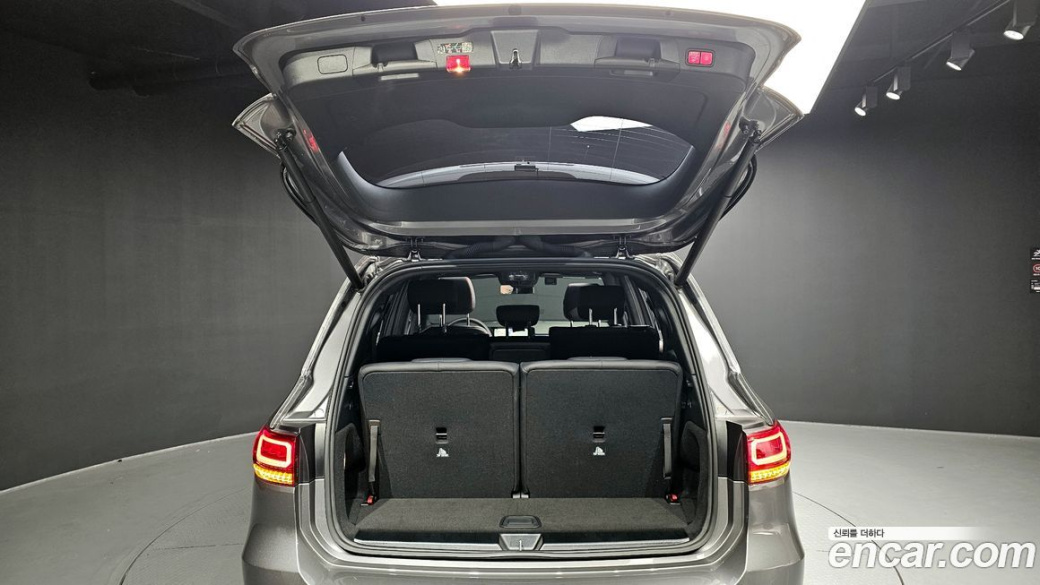 Mercedes-Benz GLB-Class GLB250 4MATIC, 2023