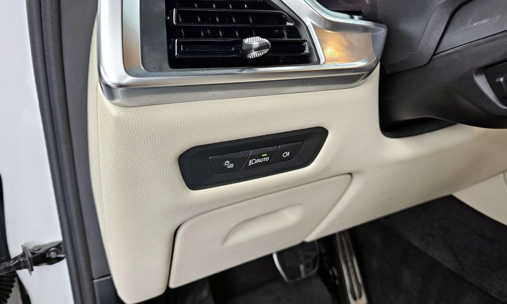 BMW X5 xDrive 40i M Sport, 2025