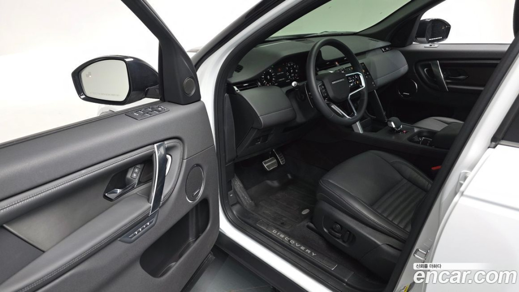 Land Rover Discovery Sport P250 Dynamic SE, 2025