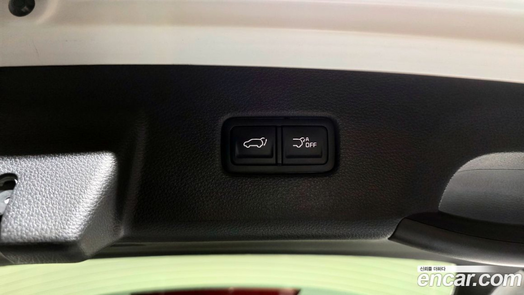Kia Carnival 7-Seater Signature, 2023