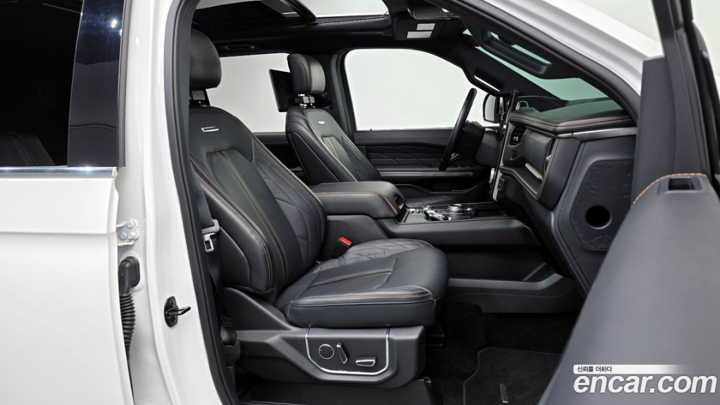 Ford Expedition Platinum 4WD, 2023