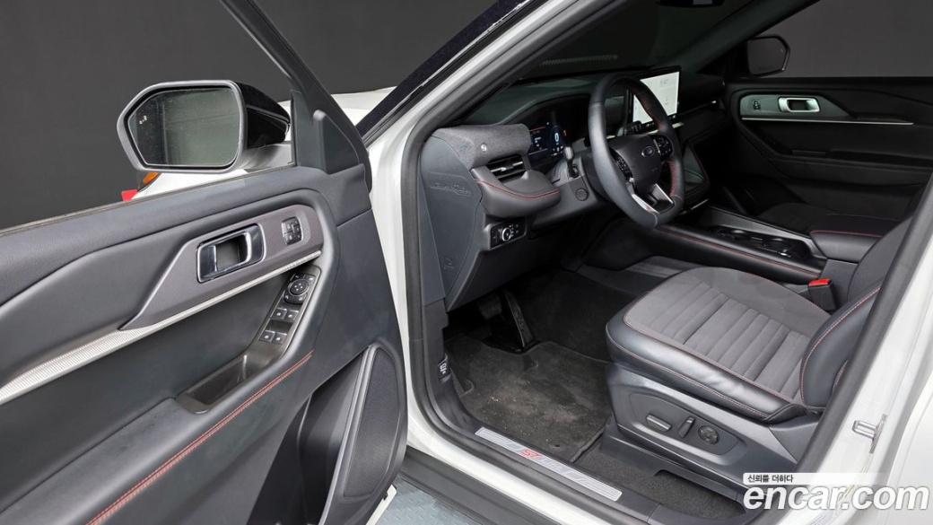 Ford Explorer 2.3 ST-Line 4WD, 2025