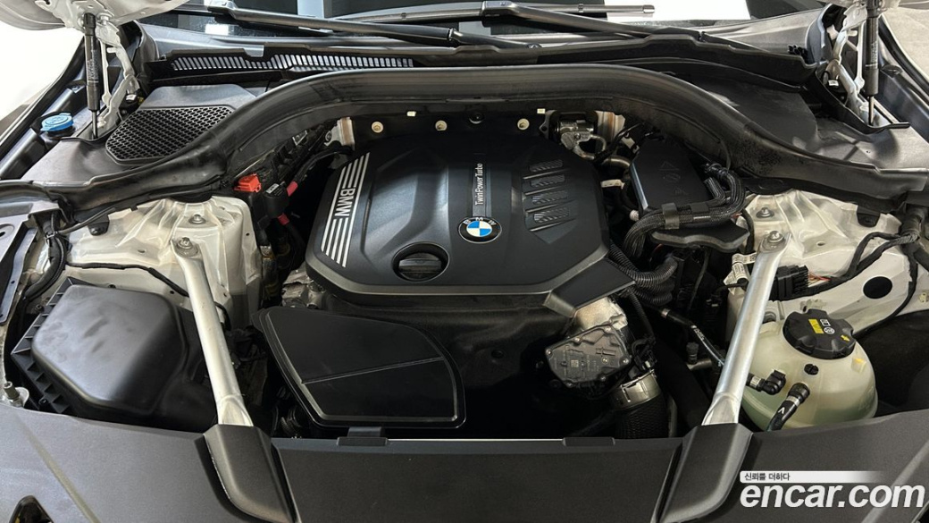 BMW Gran Turismo 620d xDrive M Sport, 2022