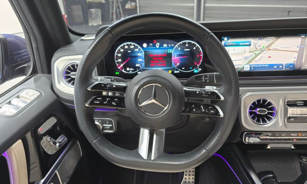 Mercedes-Benz G-Class G450d, 2025