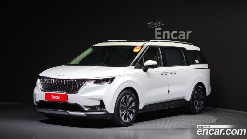 Kia Carnival 7-Seater Signature, 2023