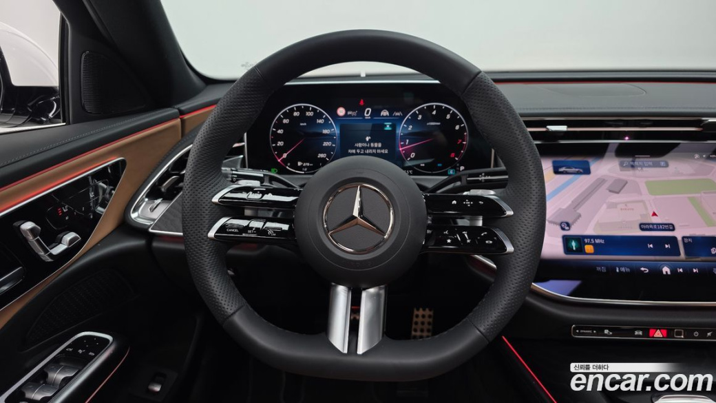 Mercedes-Benz E-Class E200 AMG Line, 2026