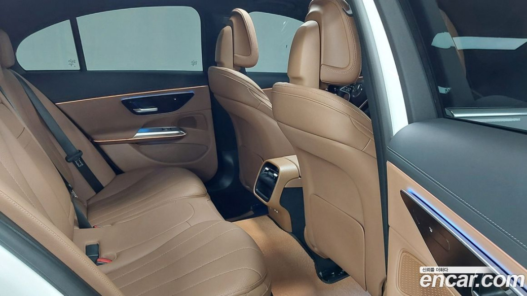 Mercedes-Benz E-Class E220d 4MATIC Exclusive, 2024