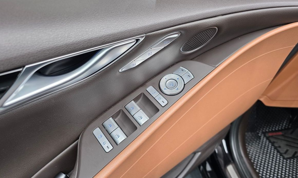 Genesis G80 Gasoline 2.5 Turbo AWD, 2022