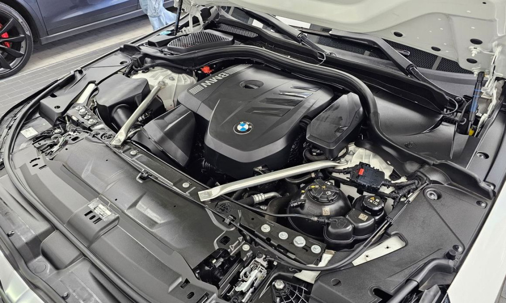 BMW 5-Series 530i xDrive M Sport, 2024