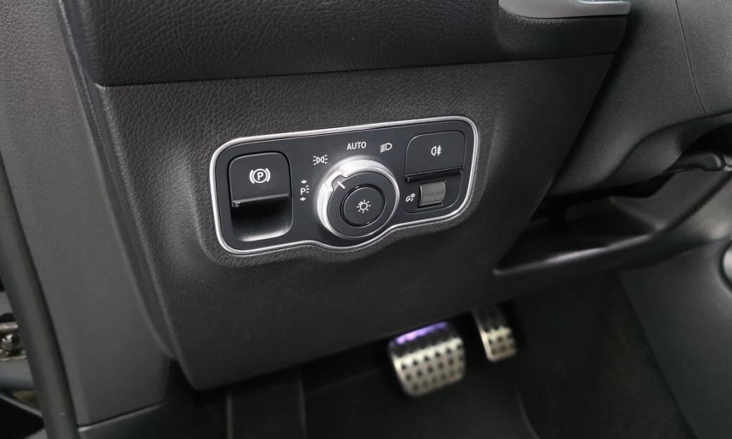 Mercedes-Benz GLB-Class GLB250 4MATIC, 2023