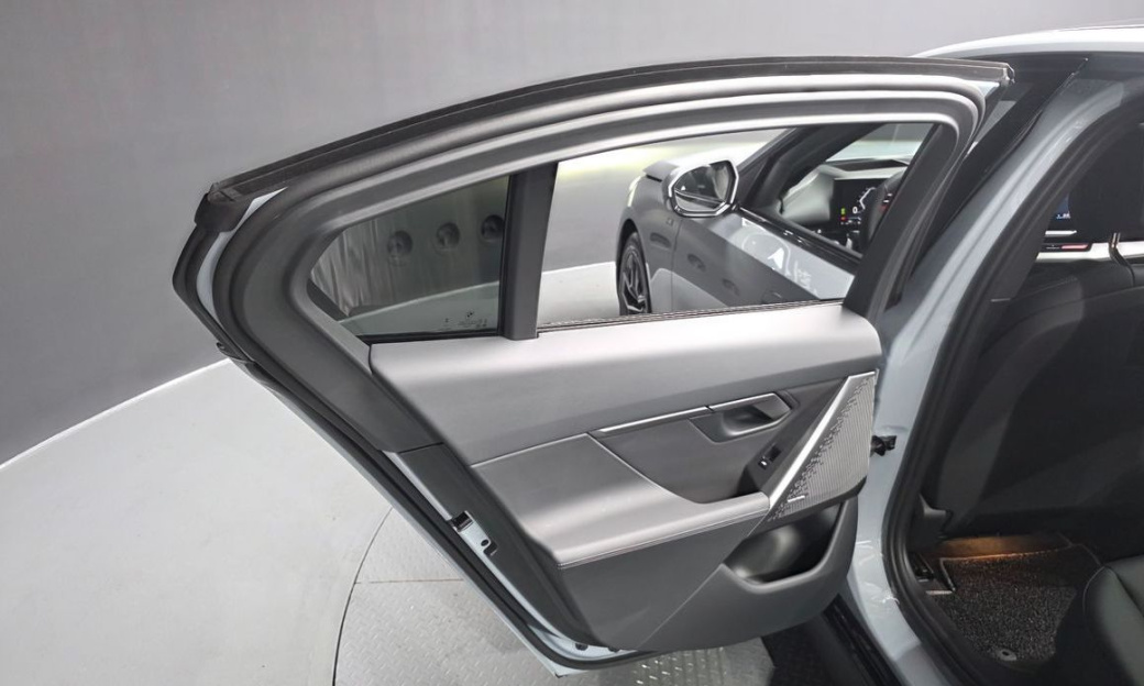 BMW 5-Series 520i M Sport, 2024