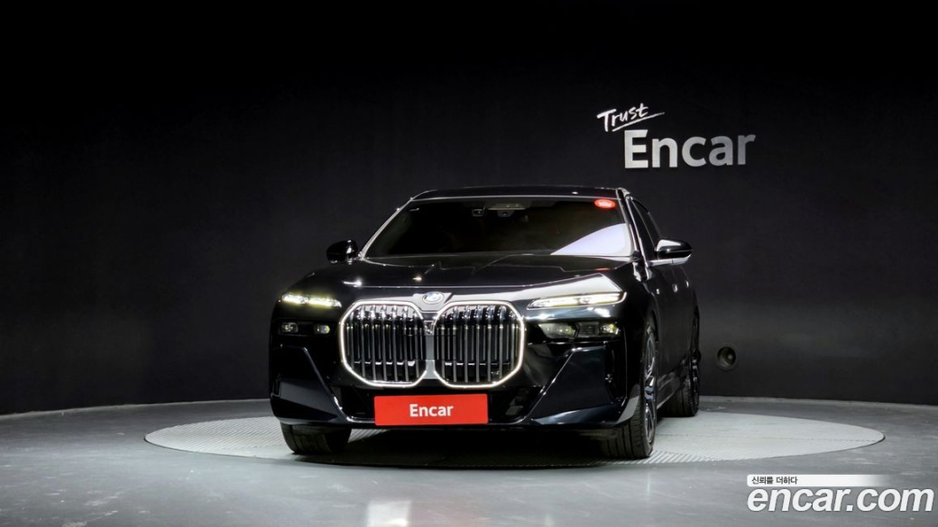 BMW 7-Series 740i xDrive M Sport, 2024