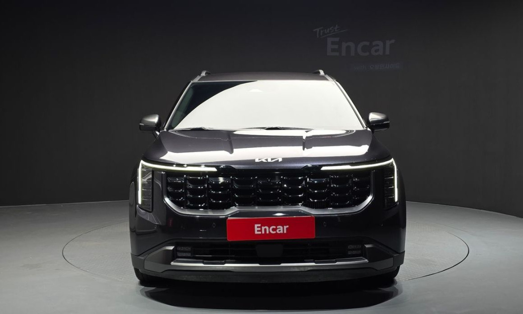 Kia Carnival 9-Seater Gravity, 2024