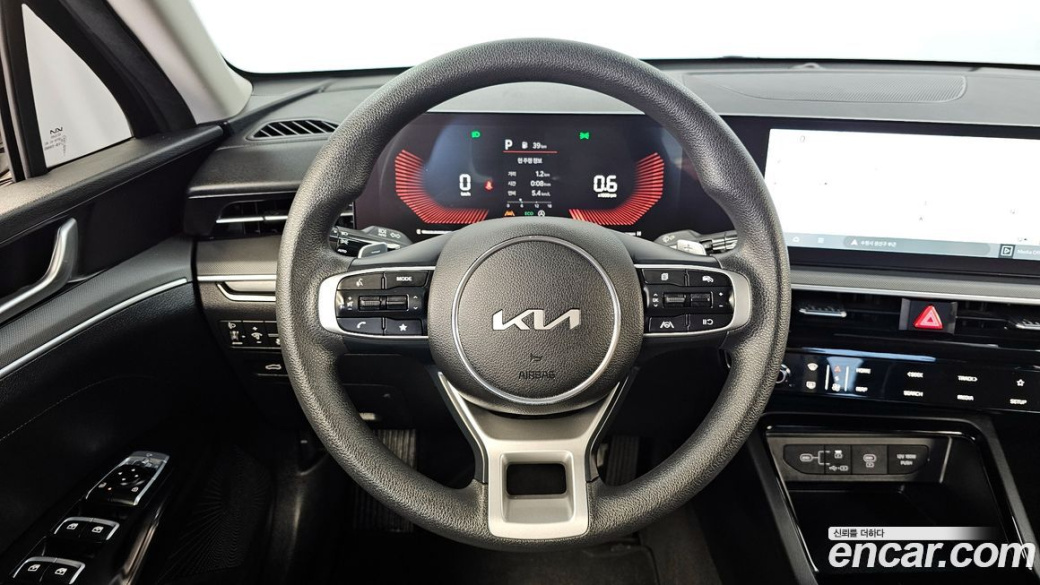 Kia K5 2.0, 2024
