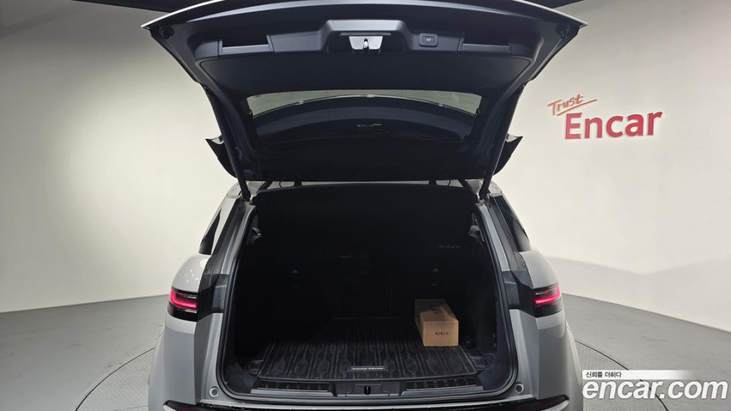 Land Rover Range Rover Evoque P250 Dynamic SE, 2025