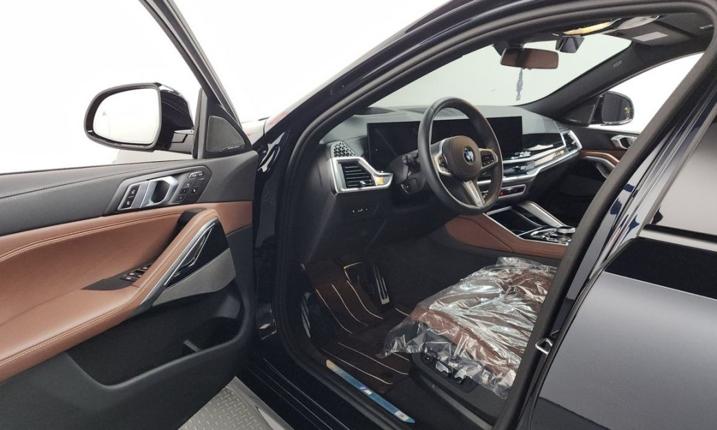 BMW X6 xDrive40i M Sport, 2025