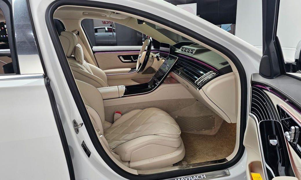 Mercedes-Benz S-Class Maybach S580 4MATIC, 2024