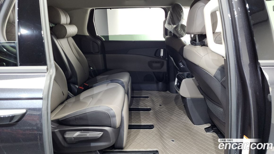 Kia Carnival 7-Seater Noblesse, 2025