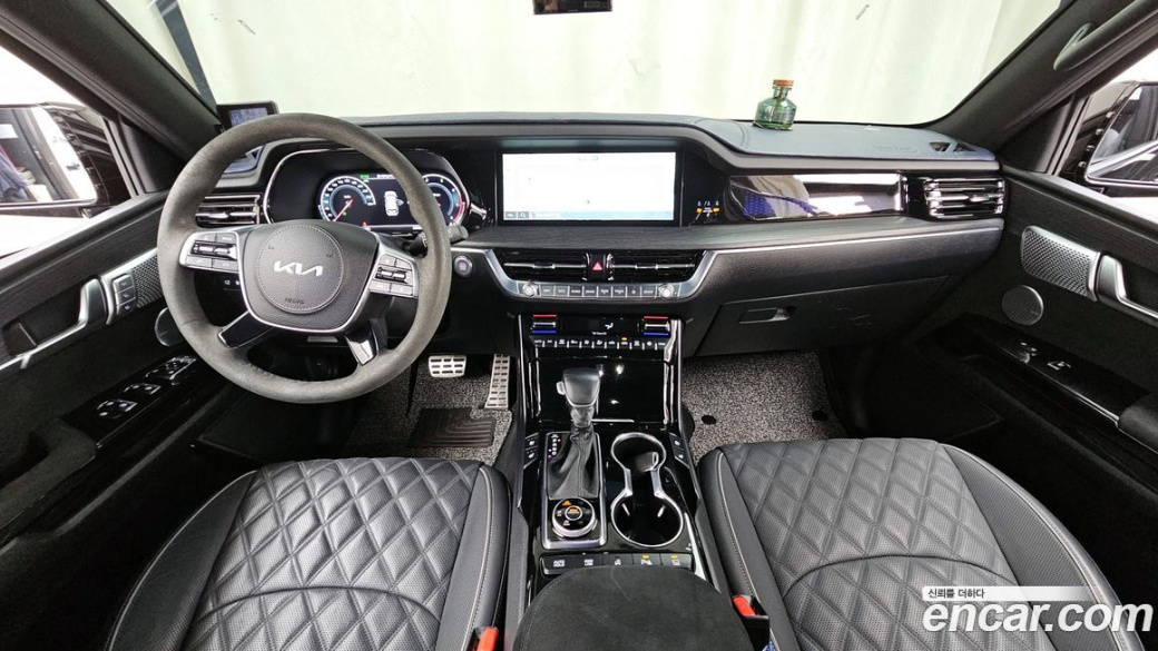 Kia Mohave Diesel 3.0 4WD 5-Seater, 2022