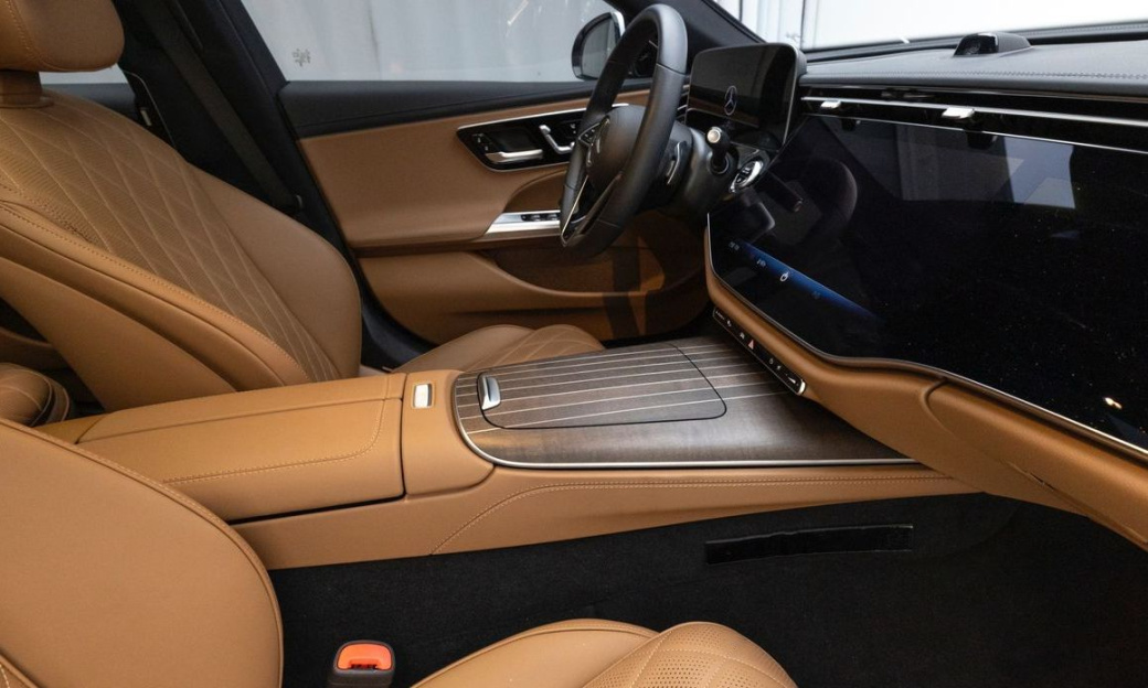 Mercedes-Benz E-Class E450 4MATIC Exclusive, 2024