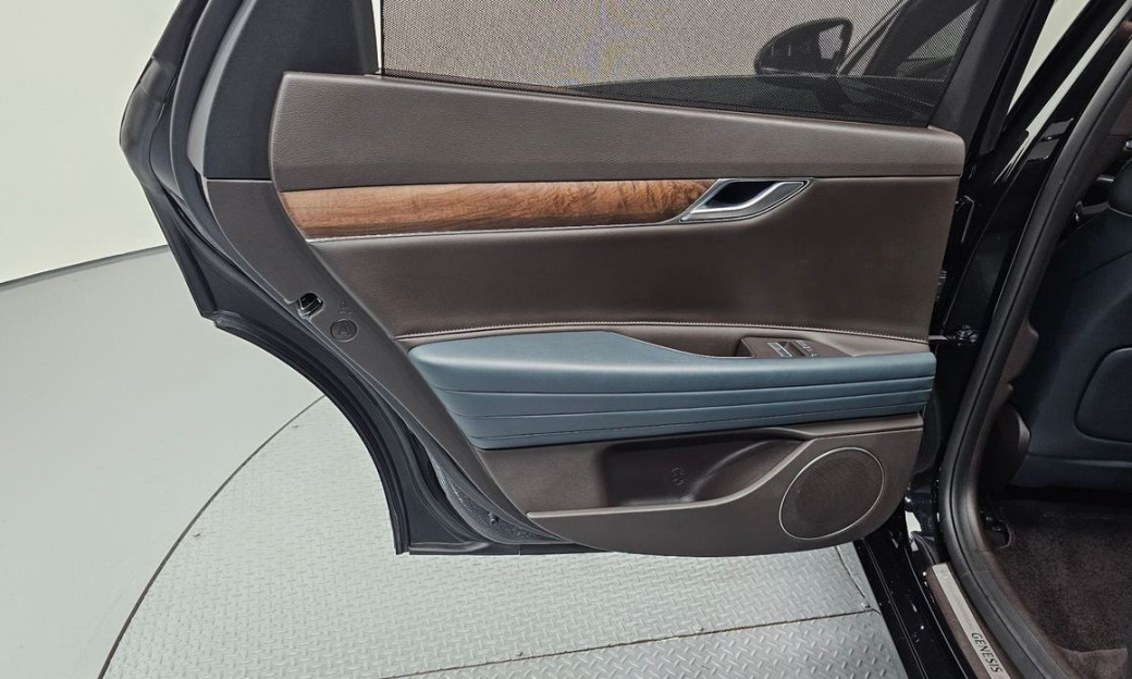 Genesis G80 Gasoline 2.5 Turbo AWD, 2024