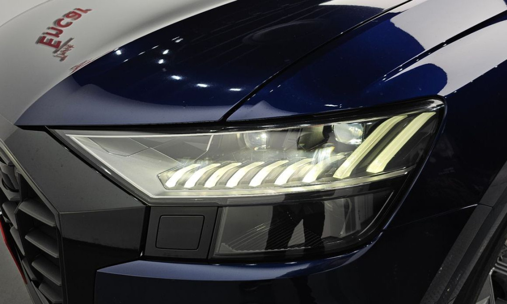 Audi Q8 55 TFSI Quattro Premium, 2022