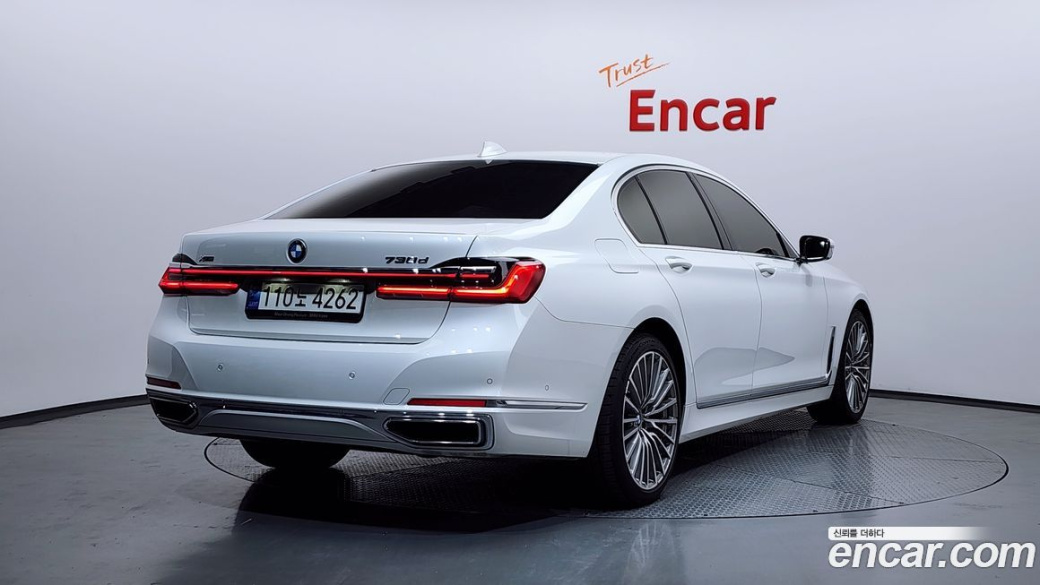 BMW 7-Series 730d xDrive Design Pure Excellence, 2022