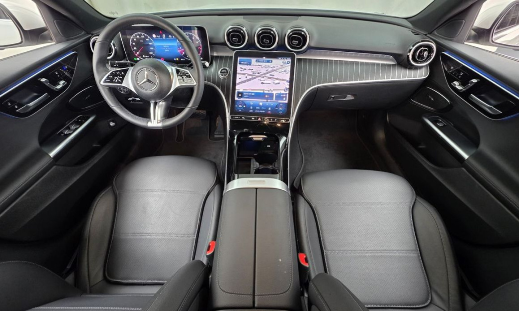 Mercedes-Benz C-Class C300 4MATIC Avantgarde, 2024