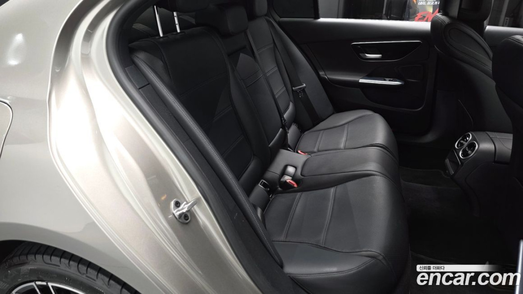 Mercedes-Benz C-Class C200 4MATIC Avantgarde, 2022