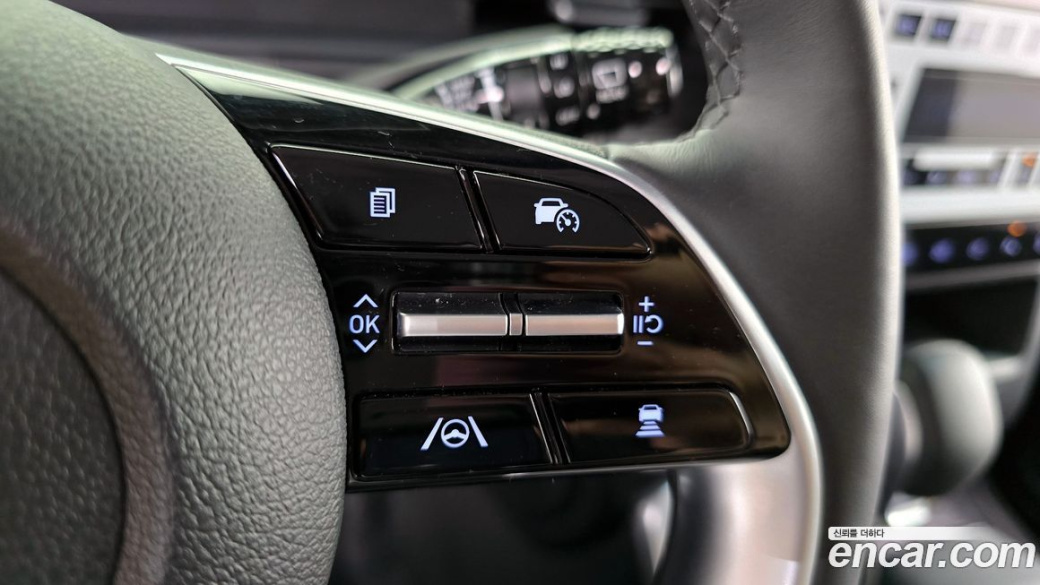 Hyundai Staria Tourer 11-Seater, 2024