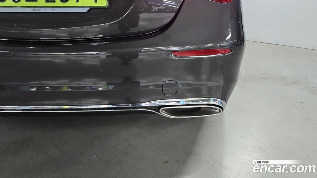 Mercedes-Benz S-Class S580L 4MATIC, 2025