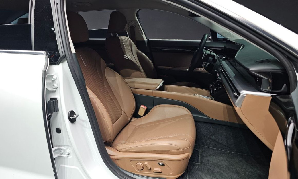 Hyundai Grandeur 2,5 Gasoline 2WD, 2023