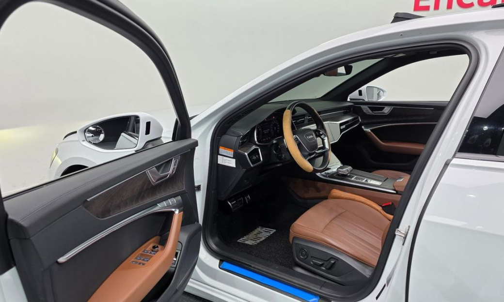 Audi A6 45 TFSI Quattro Premium, 2022