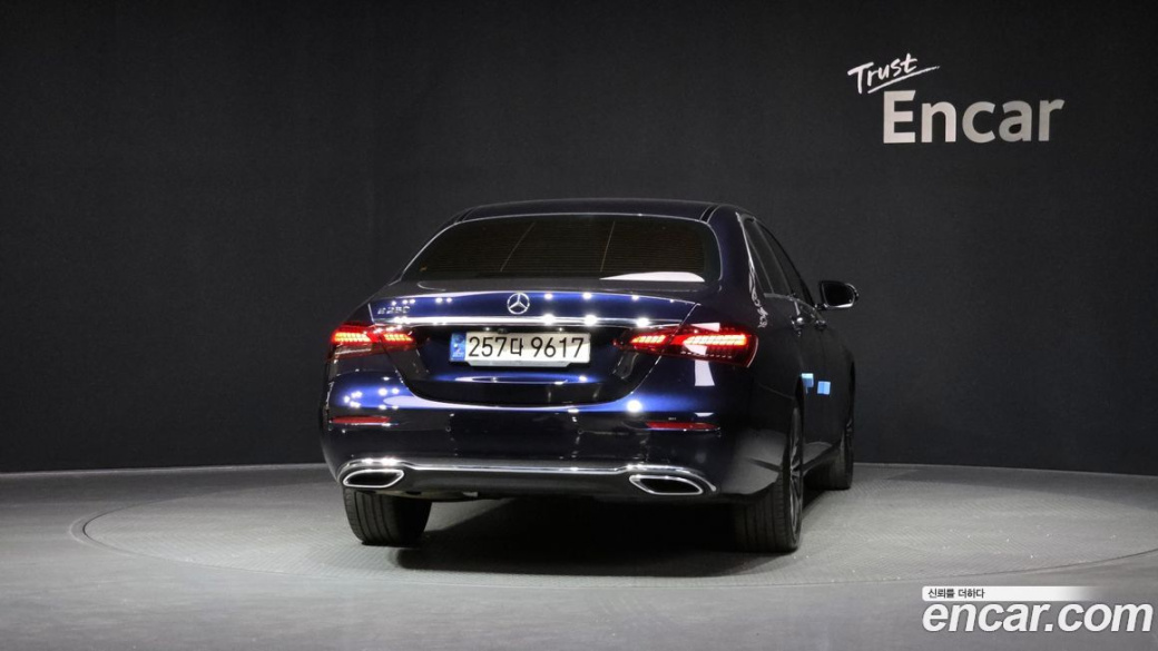 Mercedes-Benz E-Class E250 Avantgarde, 2022