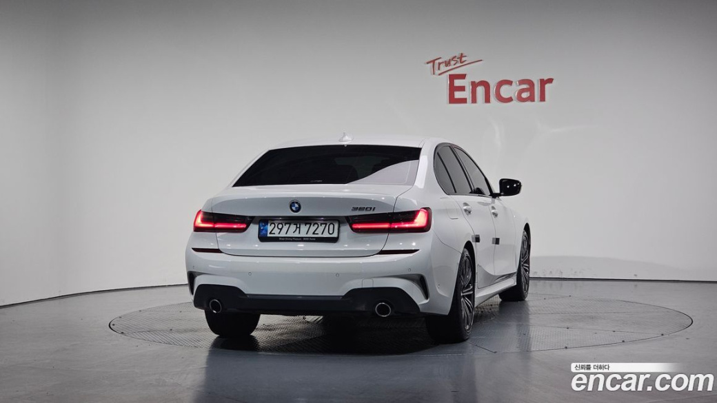 BMW 3-Series 320i M Sport, 2022