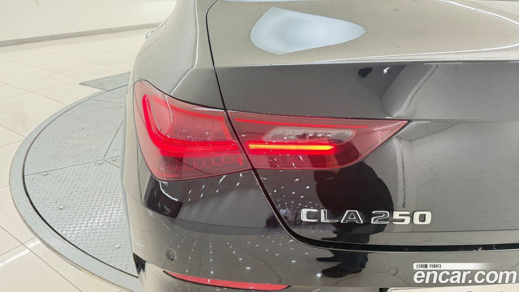 Mercedes-Benz CLA-Class CLA250 4MATIC, 2025