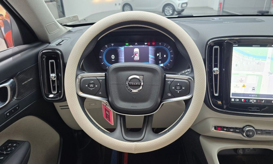 Volvo XC40 B4 Ultra Bright, 2025