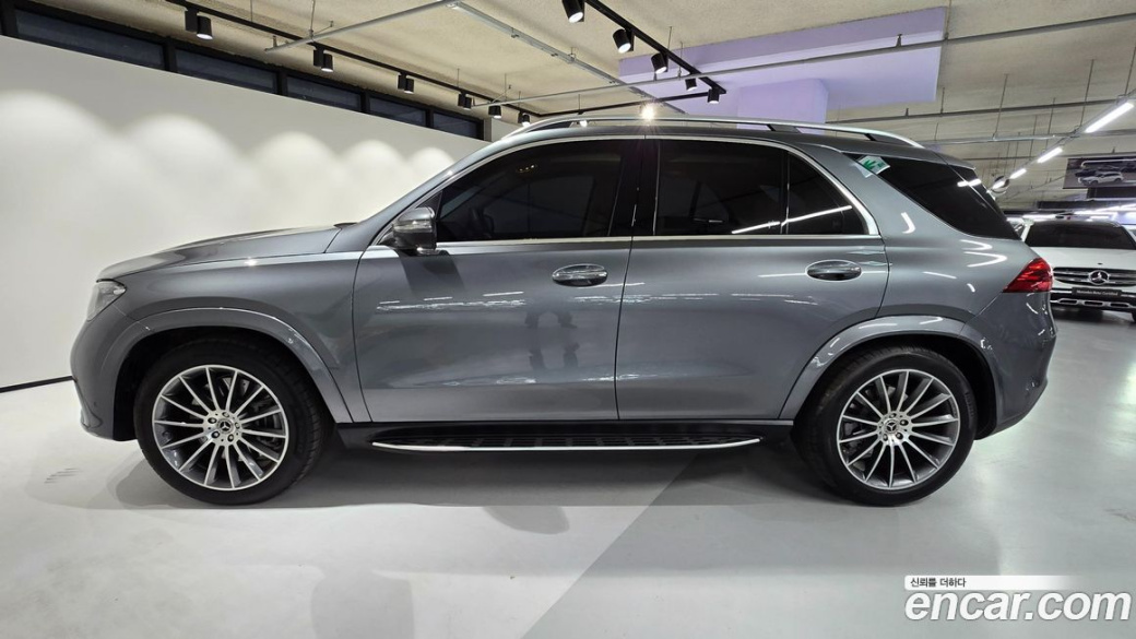 Mercedes-Benz GLE-Class GLE450 4MATIC, 2025