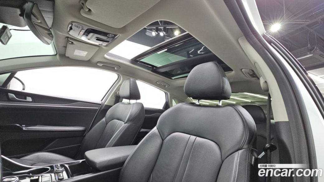 Kia K5 2.0, 2022