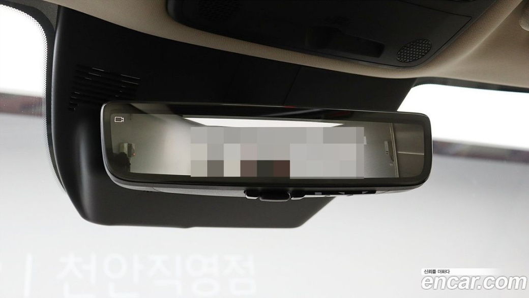 Kia Carnival 9-Seater Signature, 2024