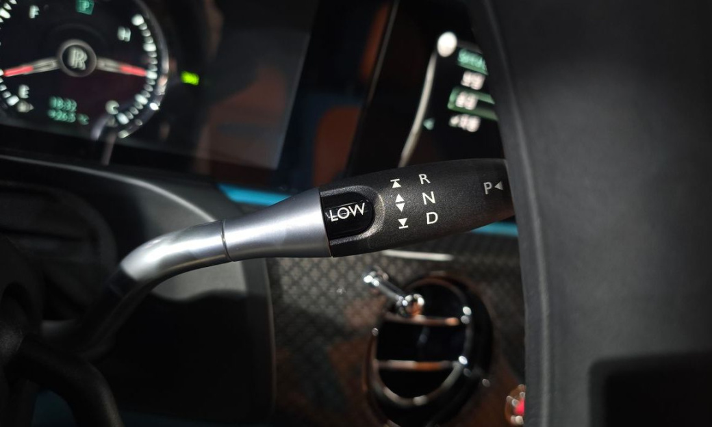 Rolls-Royce Ghost 6.7 V12 Black Badge, 2023