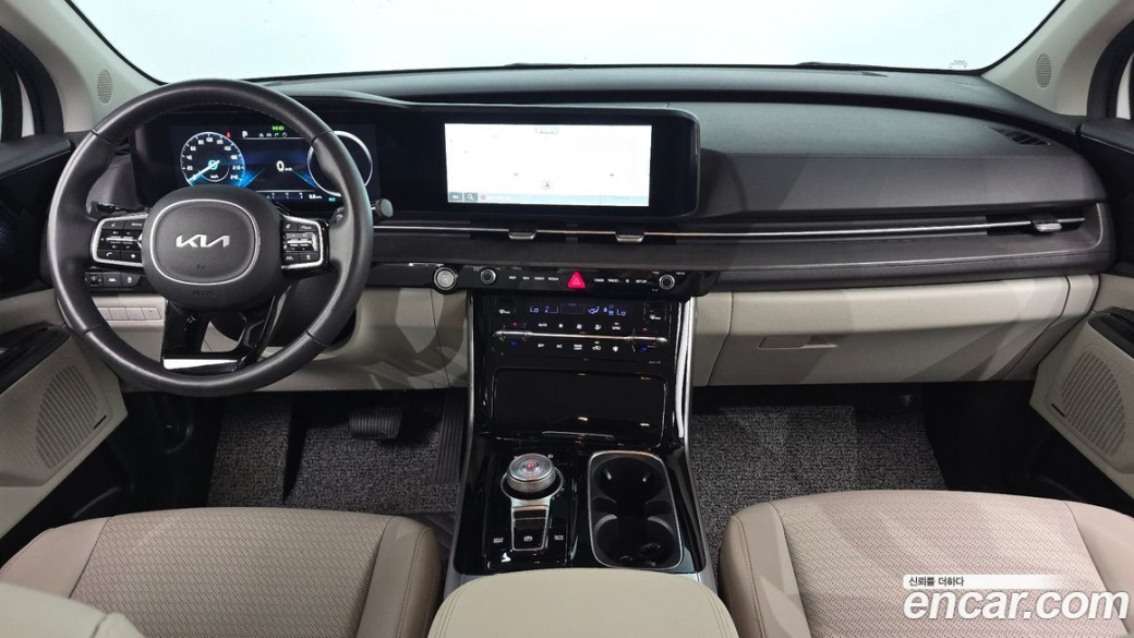 Kia Carnival 9-Seater Signature, 2023