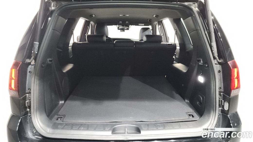 Kia Mohave Diesel 3.0 4WD 5-Seater, 2023