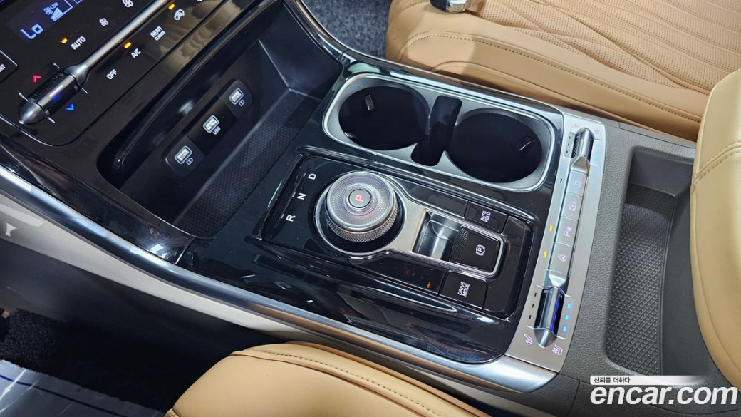 Kia Carnival 9-Seater Noblesse, 2023